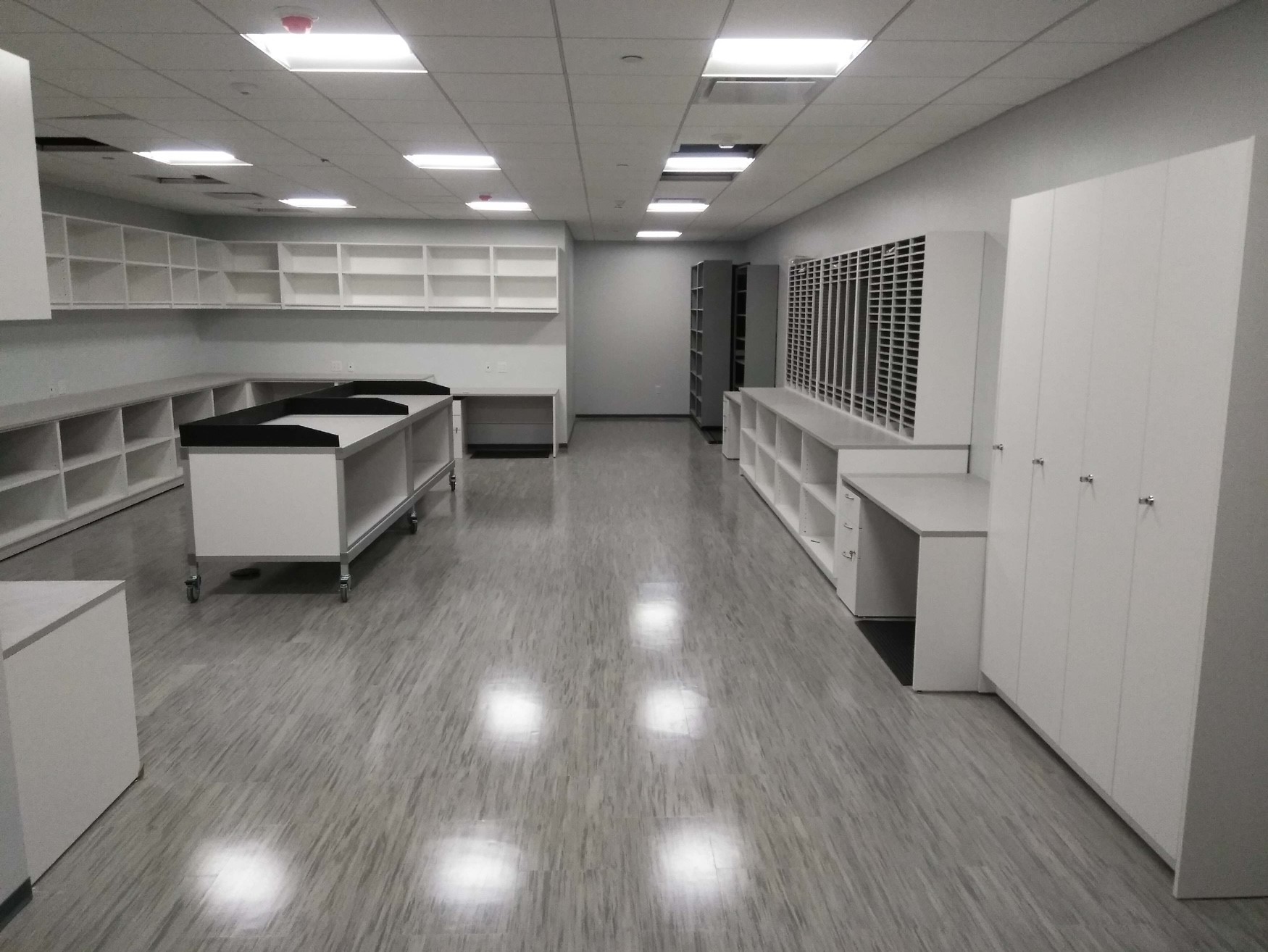 supply room organization, mailroom